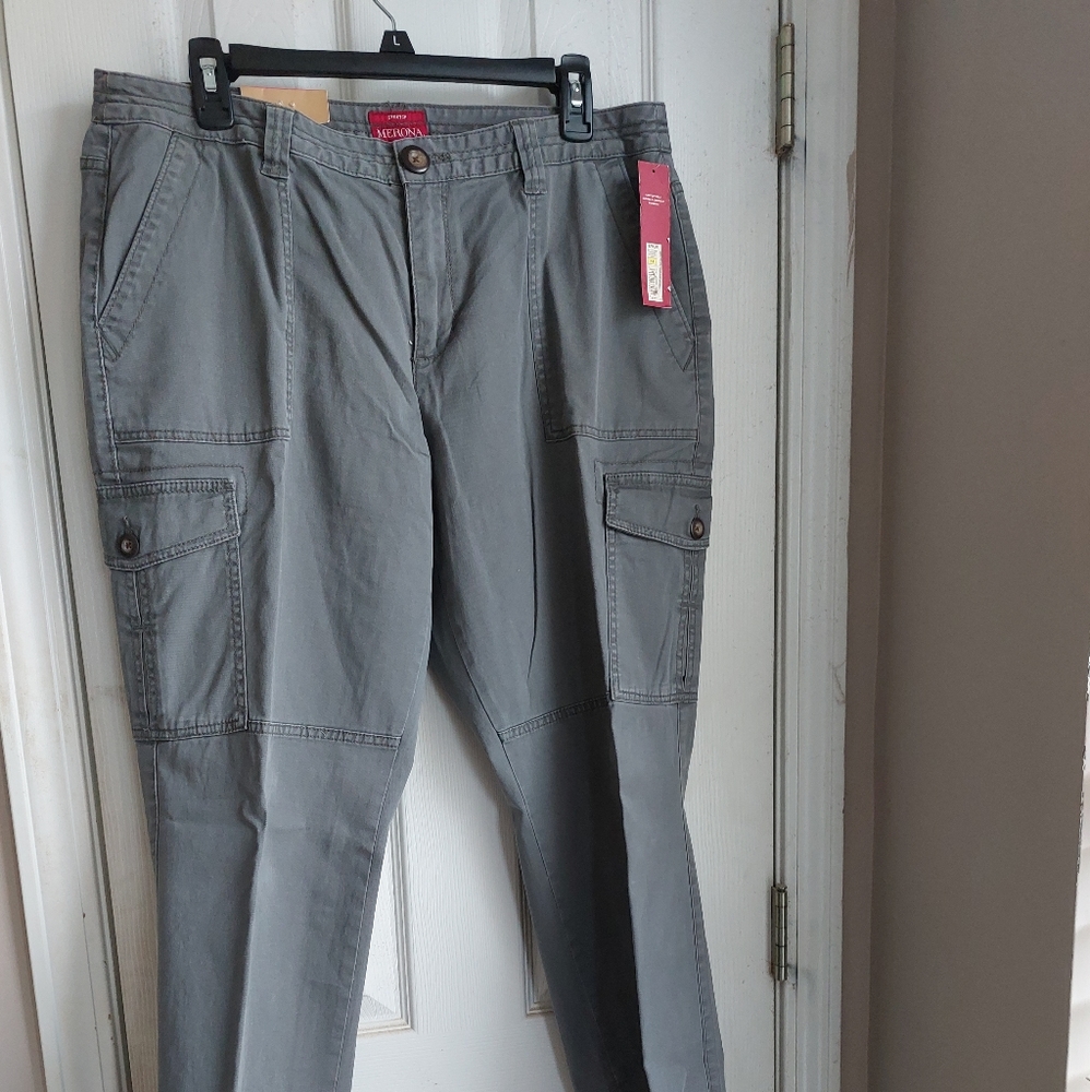 Merona Size 14 Cargo pants khaki/gray
